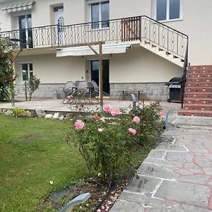 Independant En Rdc Chez Habitant , Lannemezan France