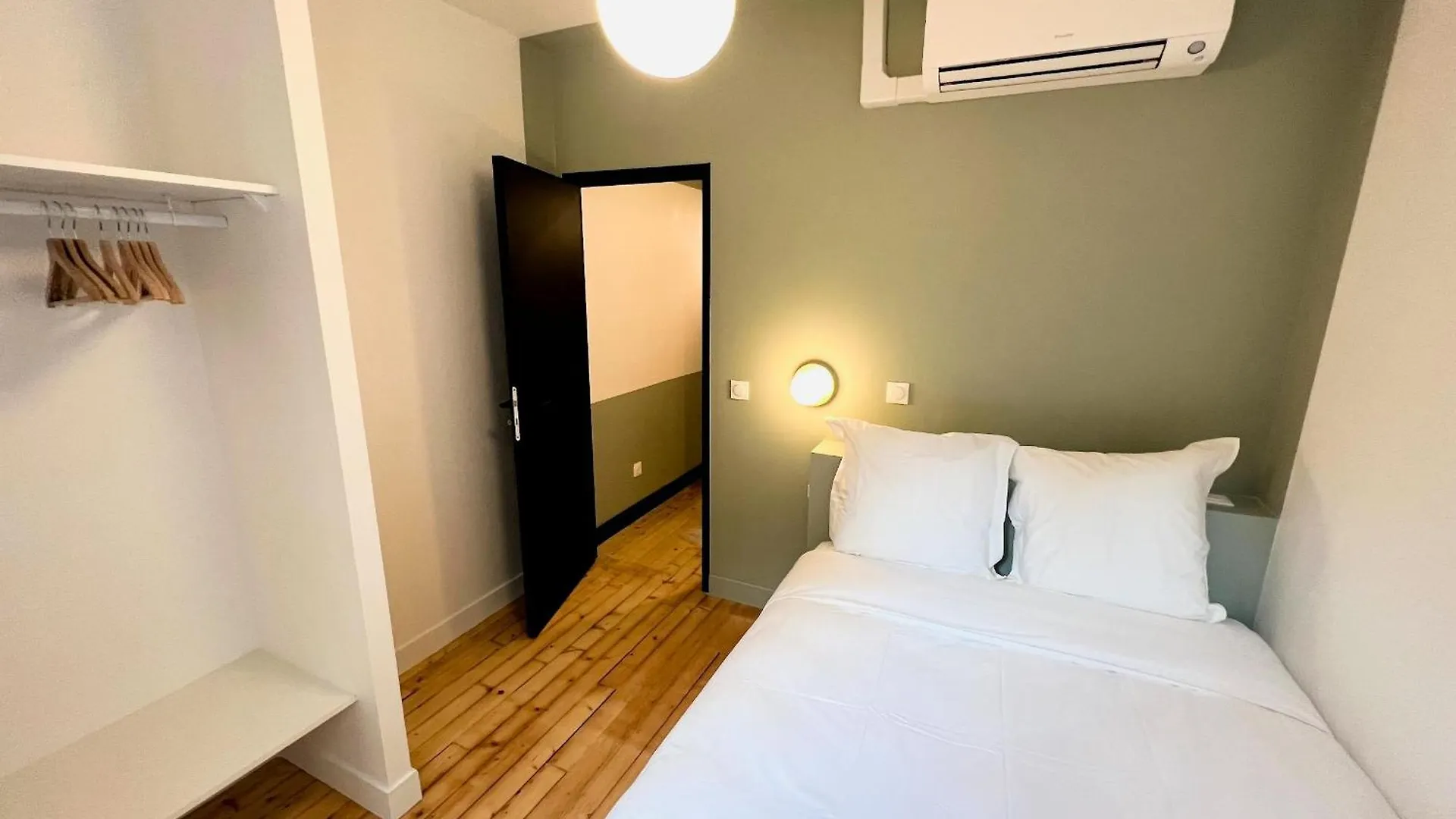 Pere Lachaise Apartment Paris France